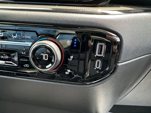 New 2026 Chevrolet Silverado 1500 ZR2 AWD/4WD image 39