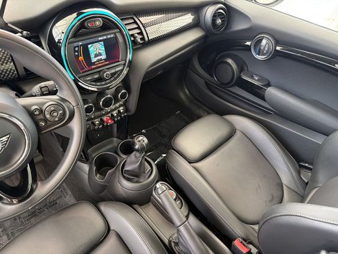 Used 2021 MINI Cooper S FWD image 31