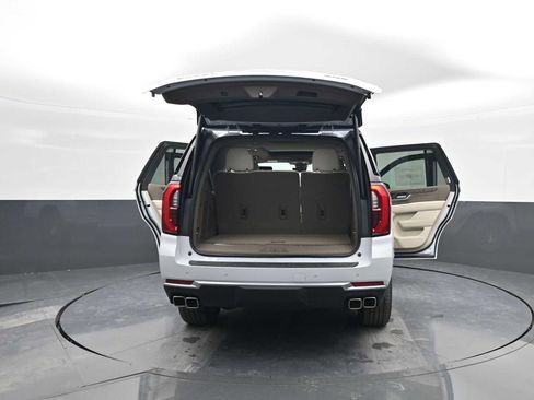 New 2026 GMC Yukon Denali w/ Denali Reserve Package image 6