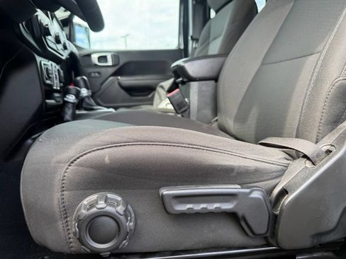 Used 2023 Jeep Wrangler Unlimited AWD/4WD image 9