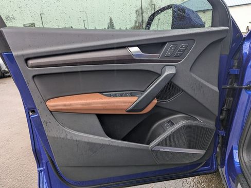 Used 2022 Audi Q5 e Prestige w/ Prestige Package image 10