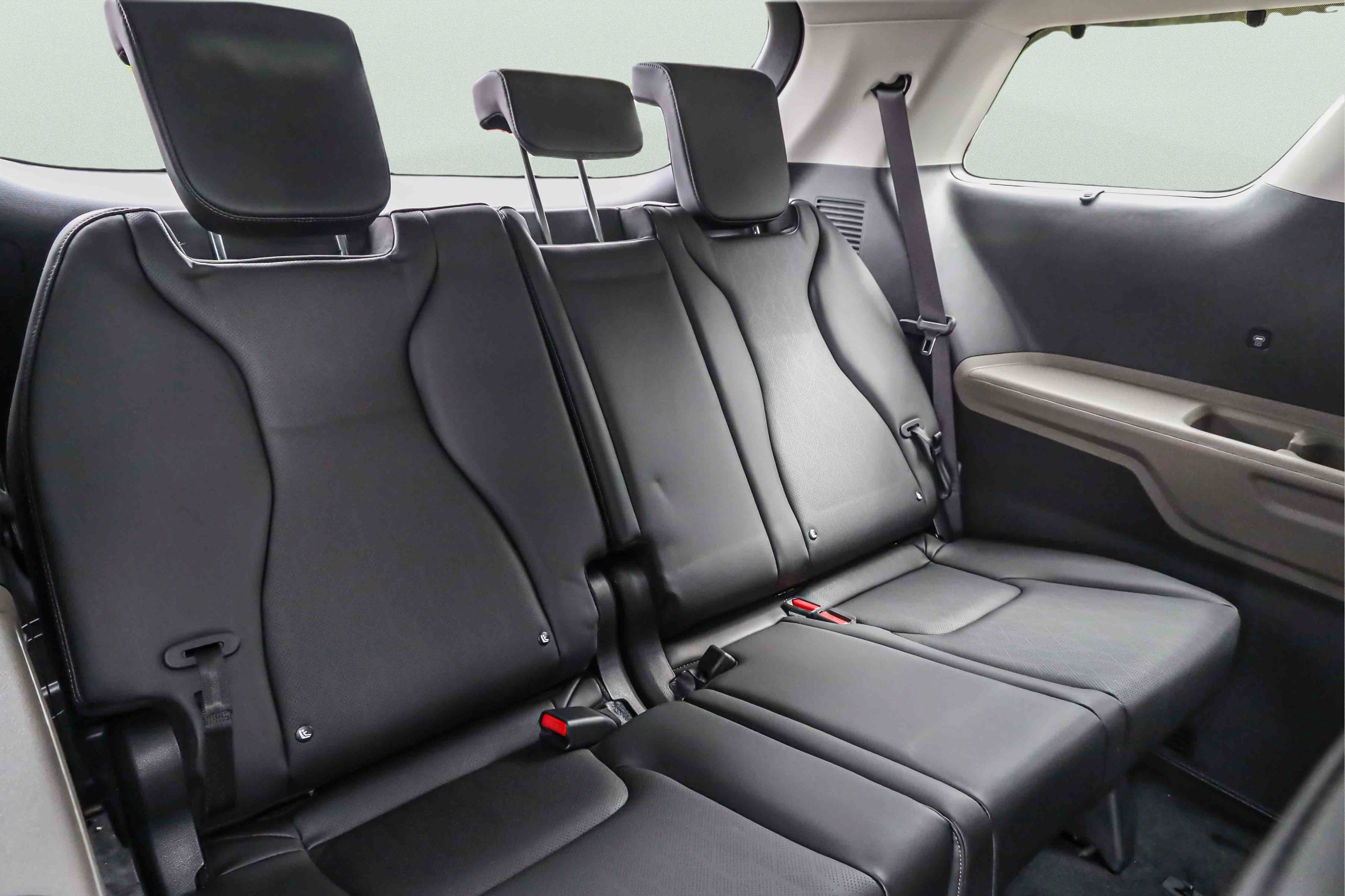 Used 2026 Kia Carnival EX FWD image 26