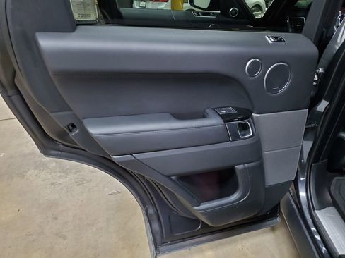 Used 2020 Land Rover Range Rover Sport HSE Dynamic image 20