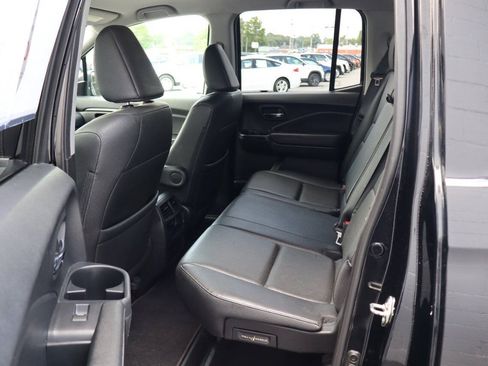 Used 2017 Honda Ridgeline RTL image 6