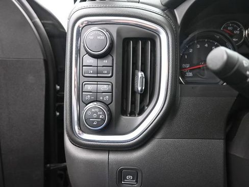 Used 2021 Chevrolet Silverado 1500 LT Trail Boss w/ Convenience Package II image 33