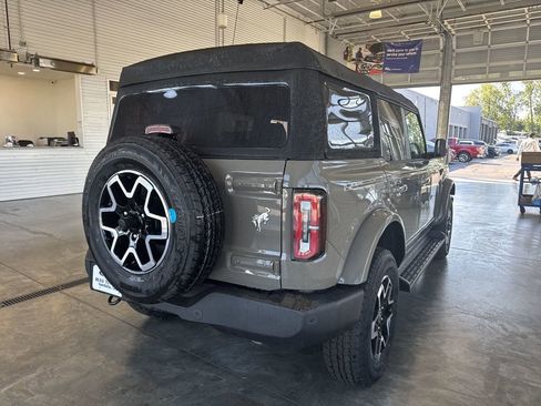 New 2025 Ford Bronco Outer Banks image 7