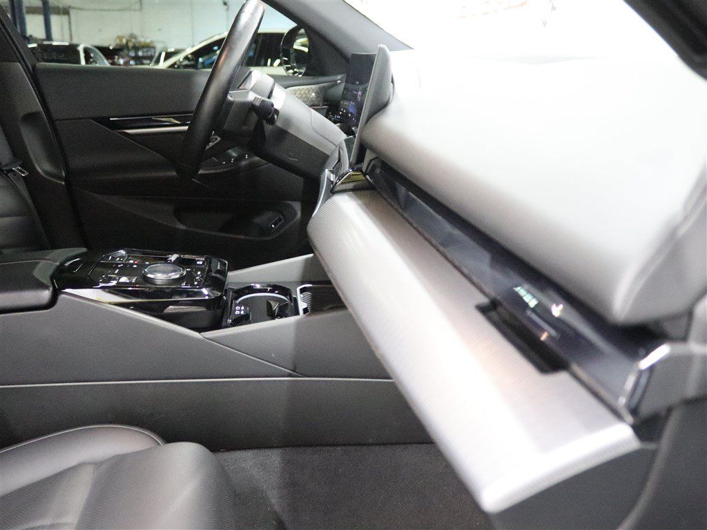 Used 2024 BMW i5 M60 w/ Premium Package AWD/4WD image 31
