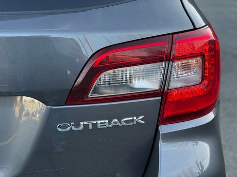 Used 2018 Subaru Outback 2.5i Limited image 28
