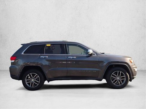 Used 2018 Jeep Grand Cherokee Limited RWD image 4