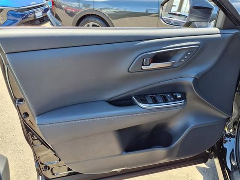 Used 2025 Toyota Crown Signia AWD/4WD image 10