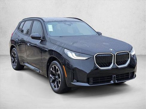 Certified 2026 BMW X3 xDrive30i w/ M Sport Package AWD/4WD image 3