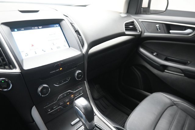 Used 2017 Ford Edge SEL w/ Equipment Group 201A AWD/4WD image 29