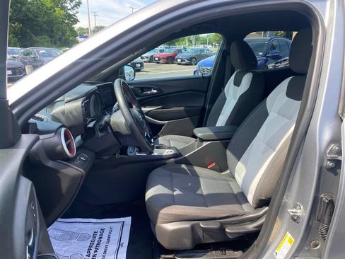 Used 2024 Chevrolet Trax RS w/ Driver Confidence Package FWD image 13