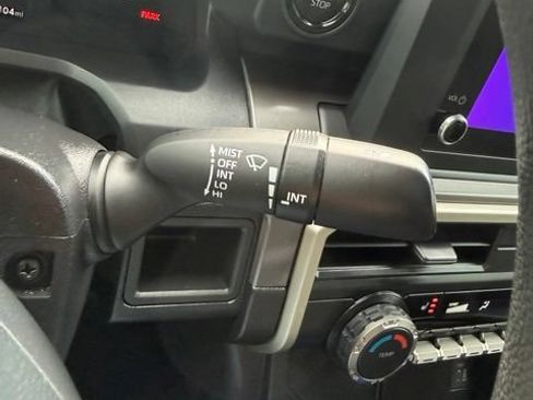 Certified 2024 Toyota Tacoma SR5 AWD/4WD image 22
