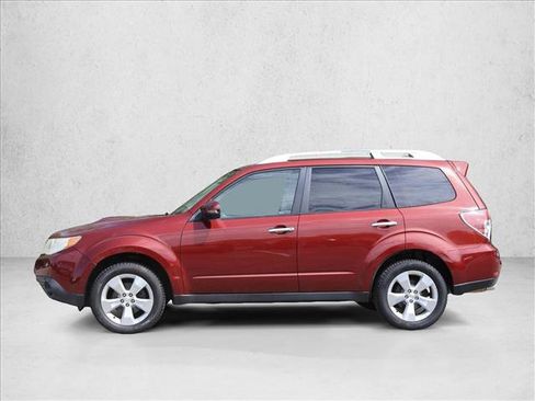 Used 2013 Subaru Forester 2.5XT Touring AWD/4WD image 8