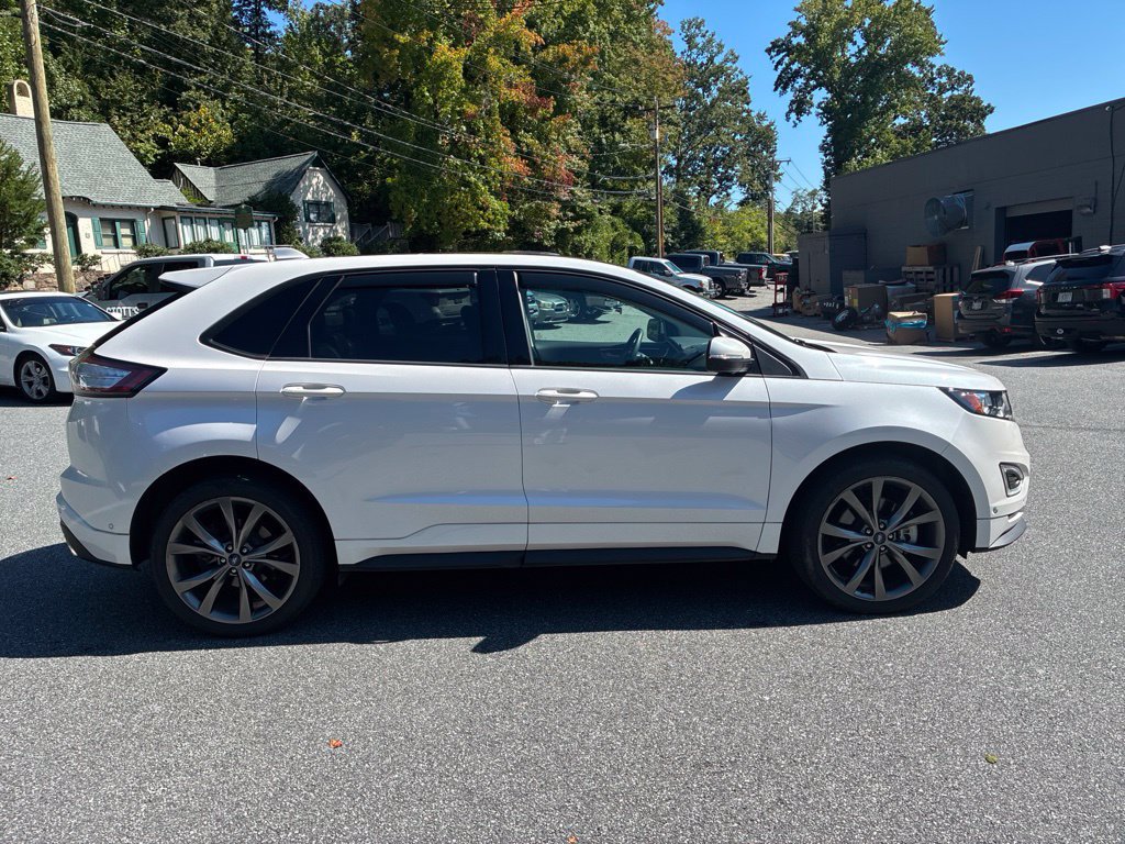 Used 2018 Ford Edge Sport w/ Equipment Group 401A AWD/4WD image 25