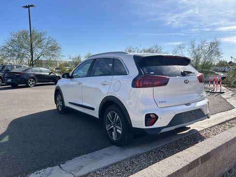 Used 2020 Kia Niro EX Premium image 5