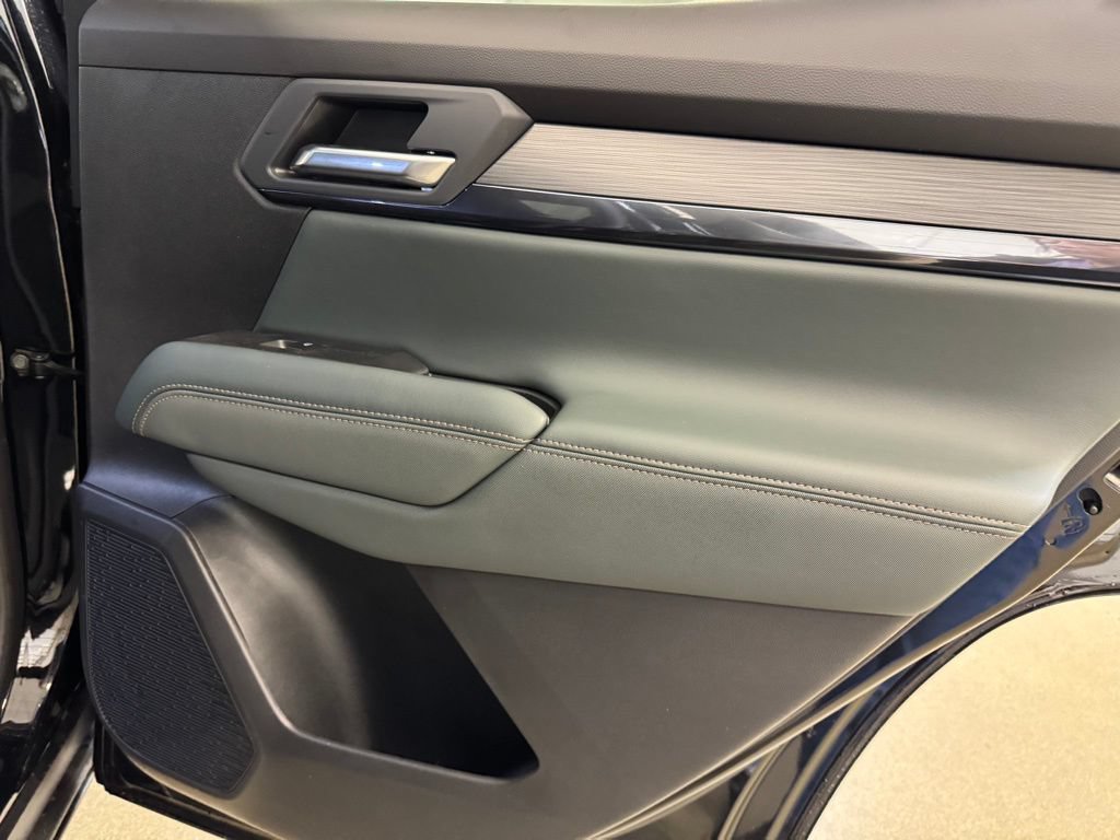 New 2026 GMC Terrain AT4 w/ LPO, Floor Liner Package AWD/4WD image 26