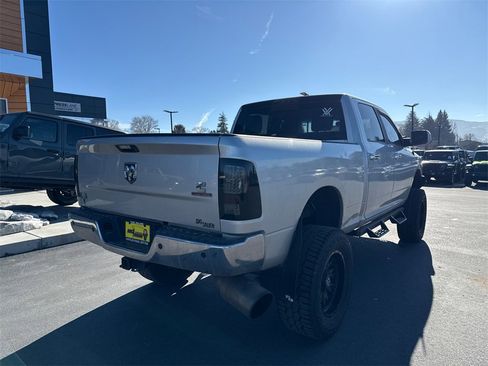 Used 2017 RAM 2500 SLT image 2