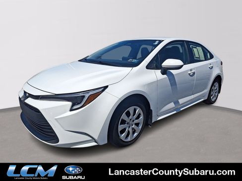 Used 2024 Toyota Corolla LE FWD image 1