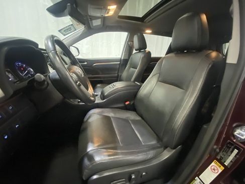 Certified 2018 Toyota Highlander Limited image 10