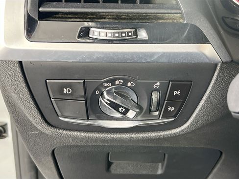 Used 2019 BMW X3 xDrive30i w/ Driving Assistance Package image 10