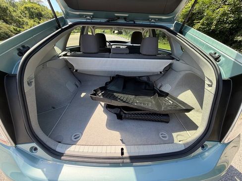 Used 2013 Toyota Prius Two FWD image 9
