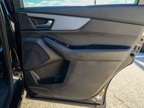 Used 2023 Acura MDX SH-AWD image 31