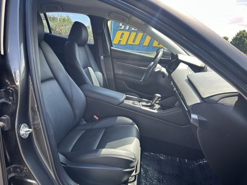 Used 2019 MAZDA MAZDA3 Sedan w/ Preferred Package FWD image 17
