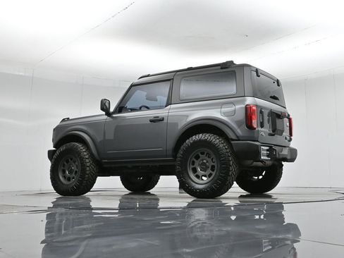 Used 2021 Ford Bronco Base image 47