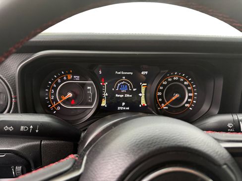 Used 2024 Jeep Gladiator Rubicon w/ Convenience Group image 11