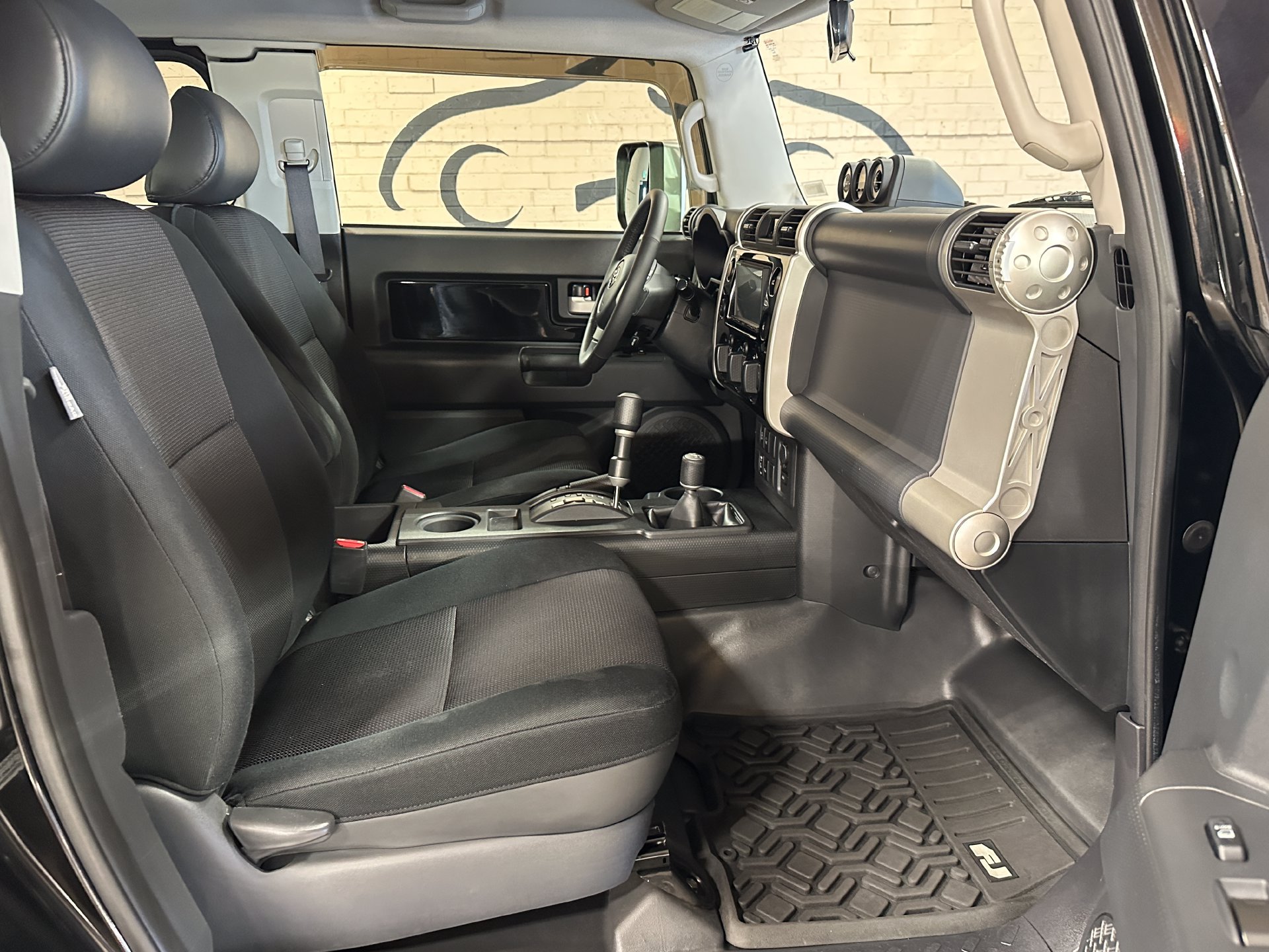 Used 2007 Toyota FJ Cruiser 4WD w/ Upgrade Pkg 1 image 20