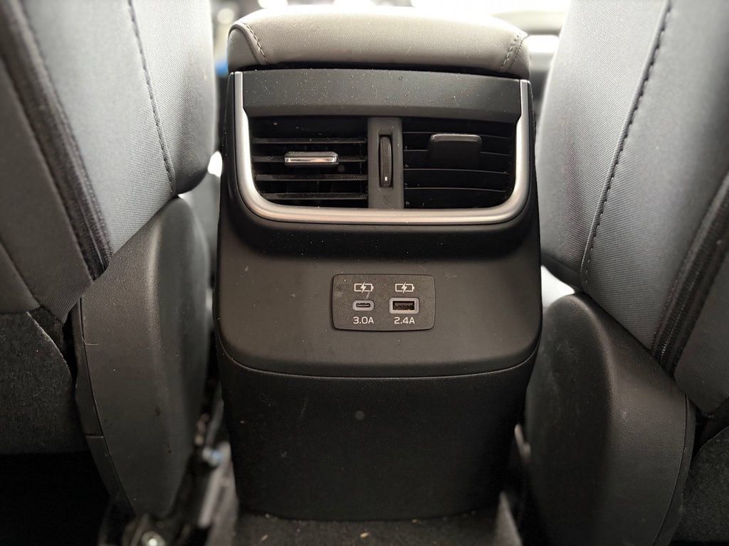 Used 2024 Subaru Outback Premium AWD/4WD image 16