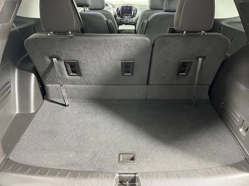 Used 2021 Chevrolet Traverse LT AWD/4WD image 38