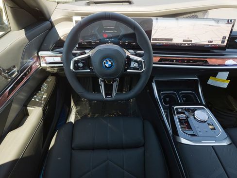 New 2026 BMW i7 eDrive50 w/ M Sport Package RWD image 15