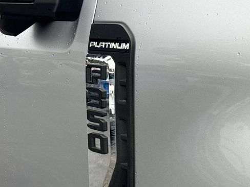 Used 2024 Ford F350 Platinum w/ FX4 Off-Road Package AWD/4WD image 6