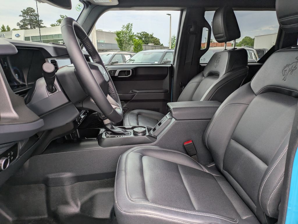 New 2025 Ford Bronco Badlands AWD/4WD image 14