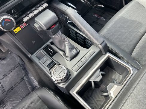 Certified 2026 Toyota 4Runner TRD Off-Road Premium AWD/4WD image 23
