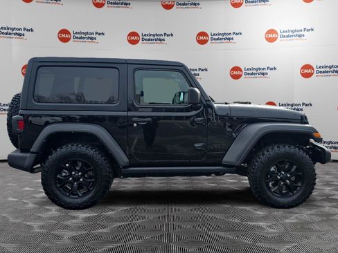 Used 2021 Jeep Wrangler Sport image 8