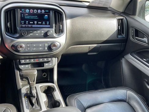 Used 2018 Chevrolet Colorado ZR2 image 14