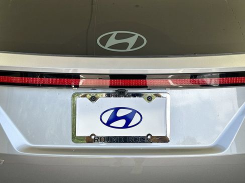 New 2026 Hyundai Tucson Limited FWD image 22