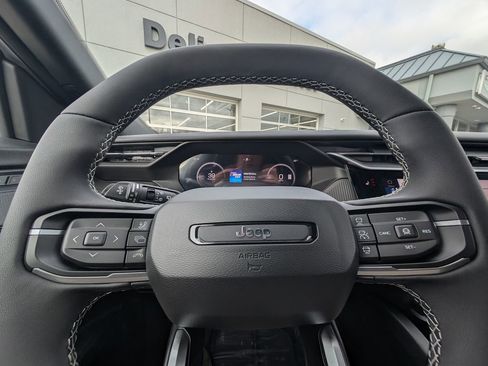 New 2026 Jeep Cherokee Overland image 18