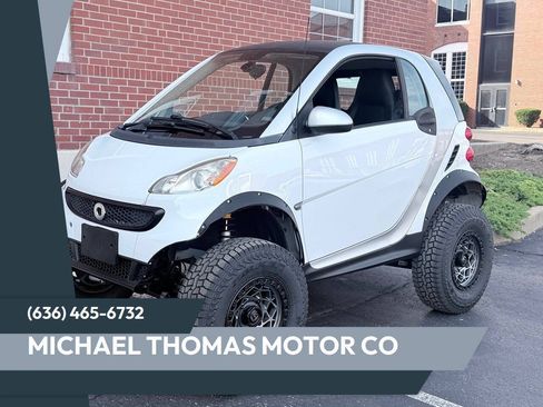 Used 2015 smart fortwo pure RWD image 1