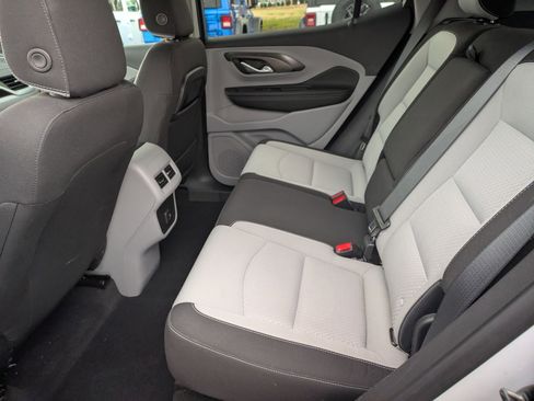 Used 2022 GMC Terrain SLE w/ Driver Convenience Package image 21