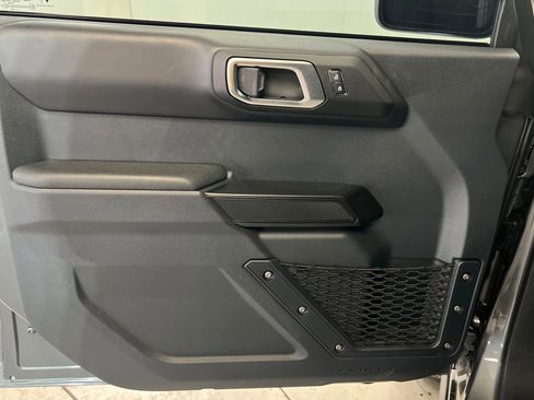 Used 2025 Ford Bronco Badlands AWD/4WD image 14