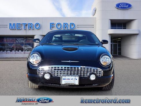 Used 2002 Ford Thunderbird image 10