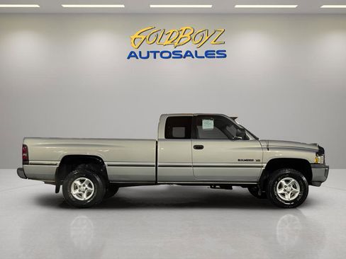 Used 1997 Dodge Ram 1500 Truck Laramie image 2