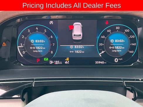 Used 2024 Volkswagen Atlas SE w/ Panoramic Sunroof Package FWD image 10