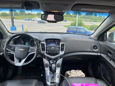 Used 2014 Chevrolet Cruze LTZ w/ RS Package FWD image 5