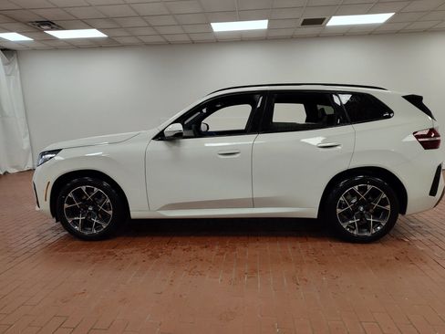 Used 2026 BMW X3 xDrive30i w/ M Sport Package AWD/4WD image 2